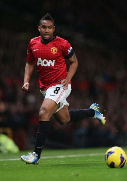 肩负双重职 肩负双重职